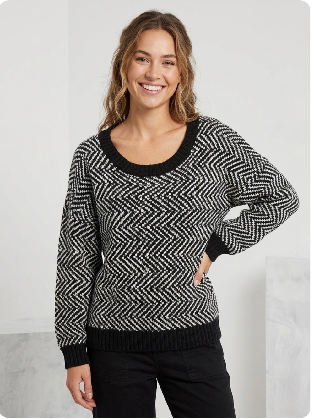 Volcom Classy Time Chunky Monochrome Zigzag V-Neck Long Sleeve Sweater, Size XS